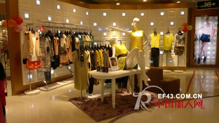 Distin Kidny迪斯廷·凯品牌强势入驻深圳岁宝百货