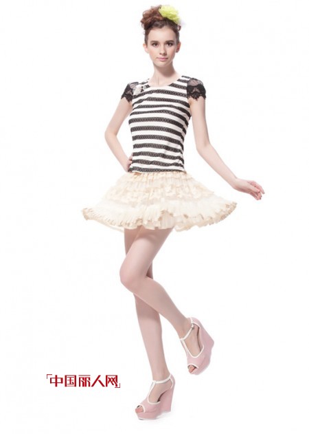 抢镜小心机 条纹衫夏季应该怎么搭配