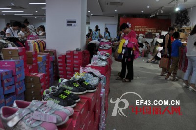 宝派七夕特卖会 巴布豆流氓兔一折起