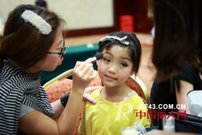 时尚小鱼2014春季新品发布会即将在广州白云国际会议中心举行