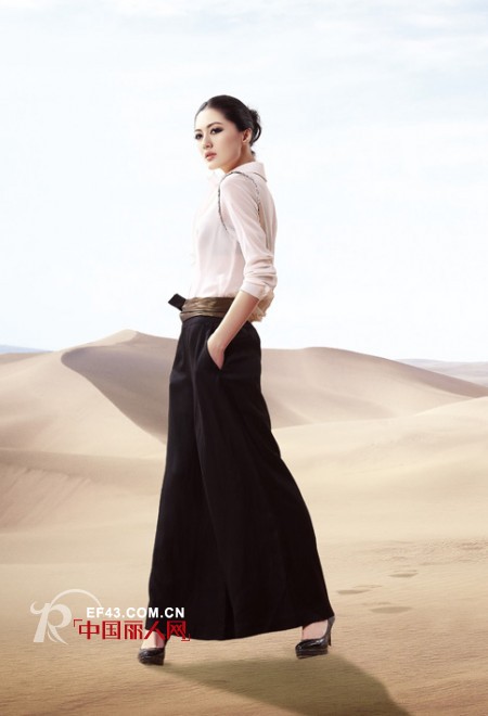 成熟女性装扮 简单款式搭配出气质感受