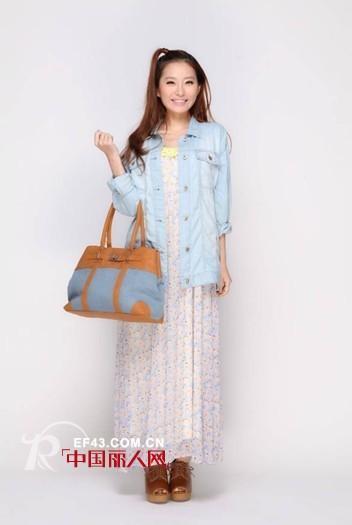 牛仔外套百变搭配 演绎甜美萝莉少女情怀