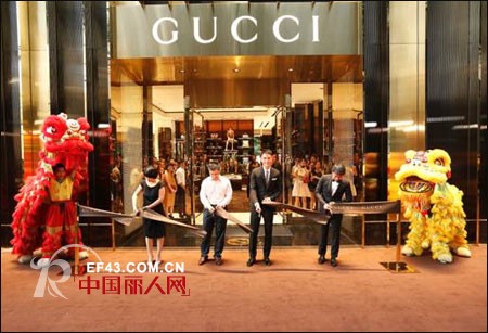 当红小生阮经天现身古驰(Gucci)旗舰店开业剪彩