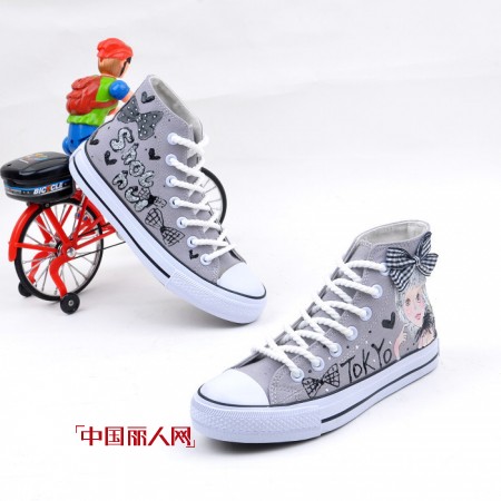 帆布鞋的主要式样 总有一款适合你