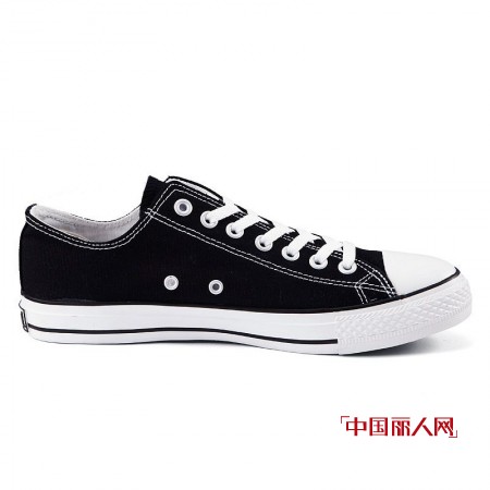 帆布鞋的主要式样 总有一款适合你