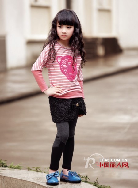 初秋时尚打底衫搭配 绚丽打底穿出精彩童年