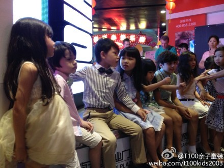 T100亲子童装活力闪耀第二届闪耀童星大赛