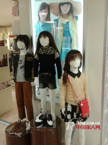 探秘时尚小鱼童装王府井专柜营运秘诀