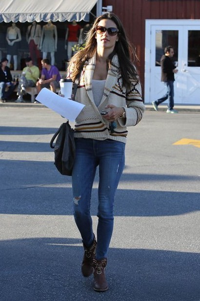 不破不潮 女神海瑟薇也爱乞丐裤