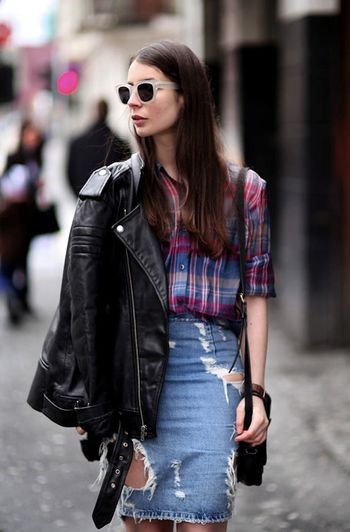 夏季破洞牛仔裙 诠释随性优雅混搭时尚