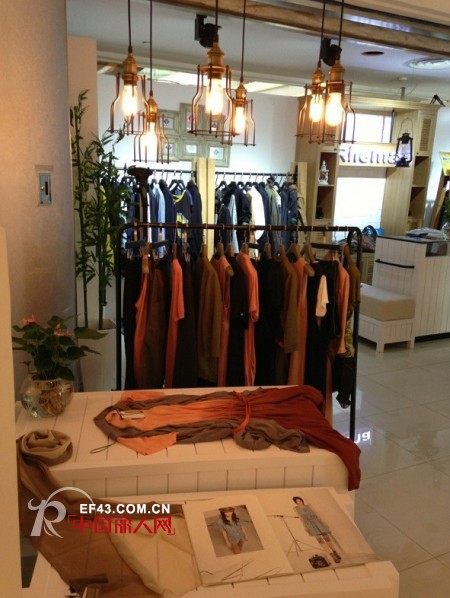 热烈庆祝杭州Rhema芮玛女装台州椒江店盛大开业