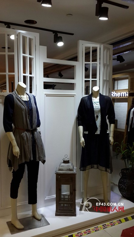 热烈庆祝杭州Rhema芮玛女装台州椒江店盛大开业