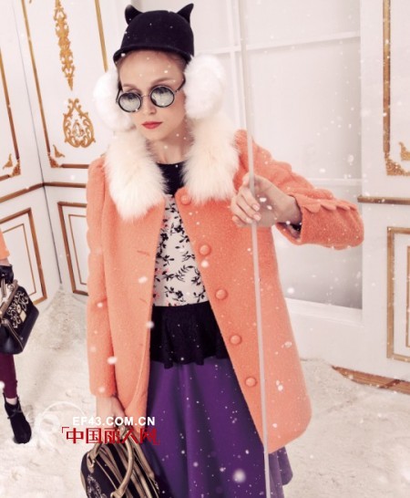 长款秋冬大衣 橙色预警信号席卷视野