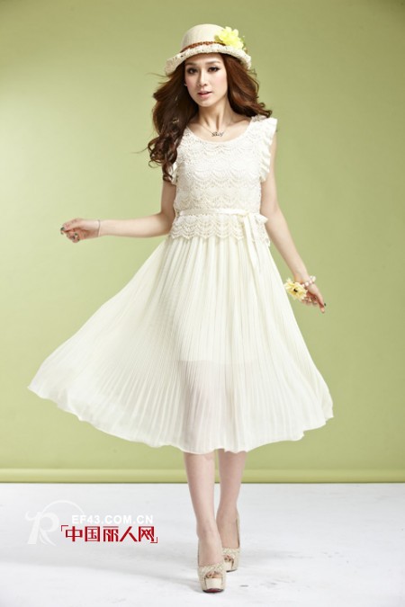 唯美长裙留住夏季最后一丝清凉