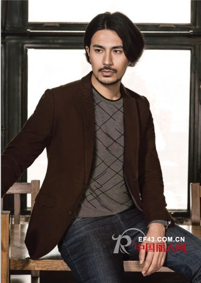 秋冬男装选什么搭配最好 各式西装来帮您