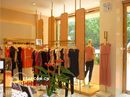 迪图女装四川广安新店华丽启航