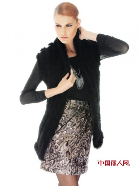 黑色外套2013秋冬搭配 全新魅惑重释经典