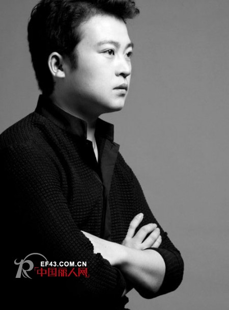 杨洁:小山村里走出来国际服装设计大师