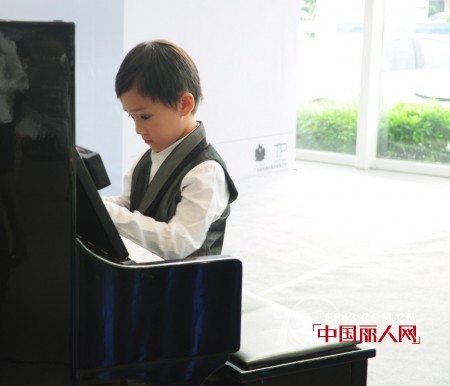 童心悦动展艺力 “威格璐丝”携手“宝马”举办亲子活动