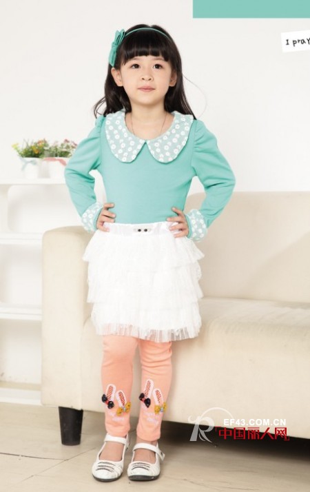 拼接时尚 最新秋季童装 完美拼接亮相