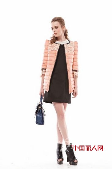 蔓露卡2013秋冬新品 轻熟女的职场典范