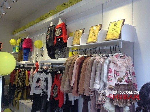 热烈庆祝卡琪屋云南临沧店盛大开业