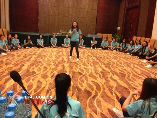 中国旅游小姐全球大赛广东赛区服饰由emu赞助