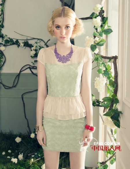 陈妍希版小龙女定妆照出炉  学嘉蜜看如何打造仙女范