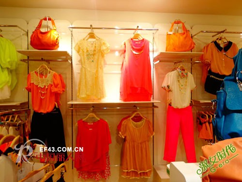 8月盛夏,淑女时代女装甘肃又一家新店签约