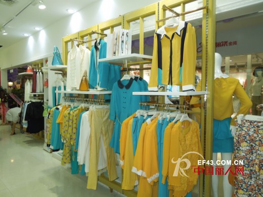 热烈庆祝非常物语女装河北石家庄专卖店盛大开业