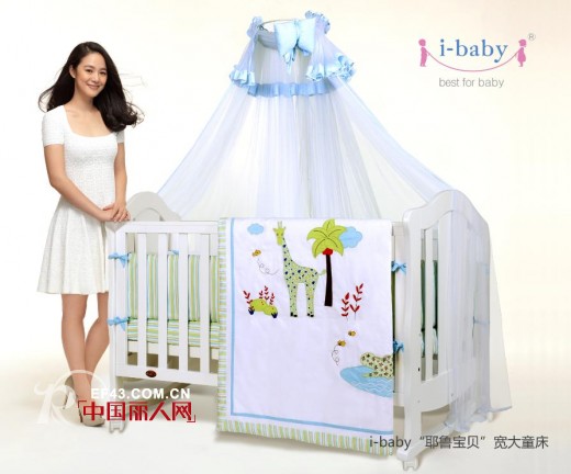 姜文携i-baby代言人周韵,威尼斯电影节秀恩爱