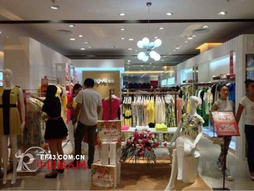 Rang-Ai 让爱女装品牌 南昌天虹店隆重开业