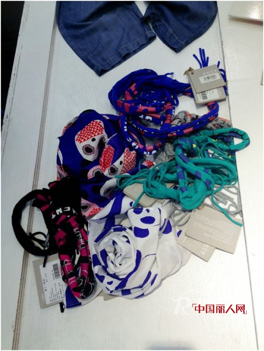 自然元素将在南山茂业百货店举办情景秀