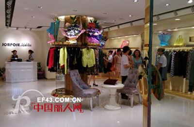 卓姿乔雅四川新店开业