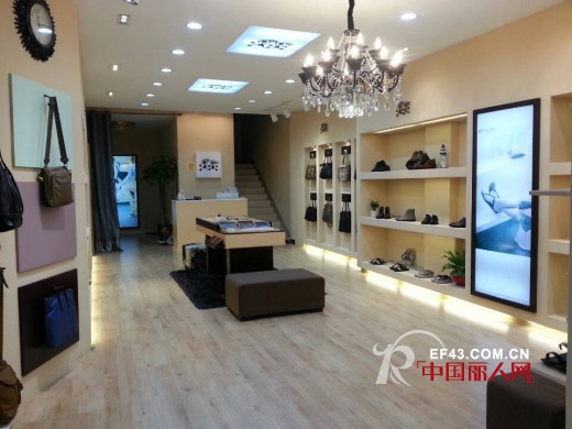 恭贺素人·手工制作真皮世家长治店盛大开业了