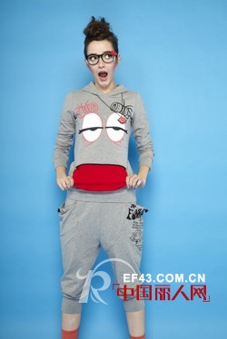 时尚卫衣款式 卫衣款式怎么搭配