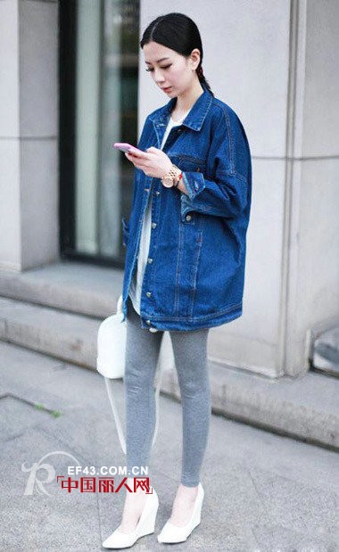 牛仔外套怎么搭配 时尚达人教你穿出活力
