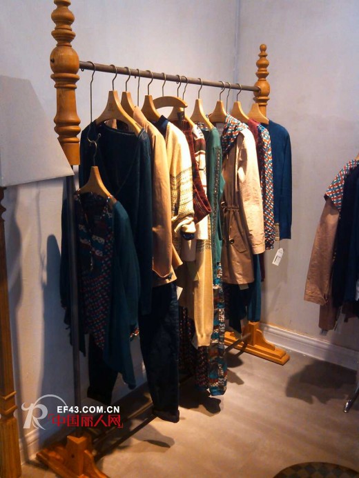 雪歌XG女装山东即墨中心路店盛大开业