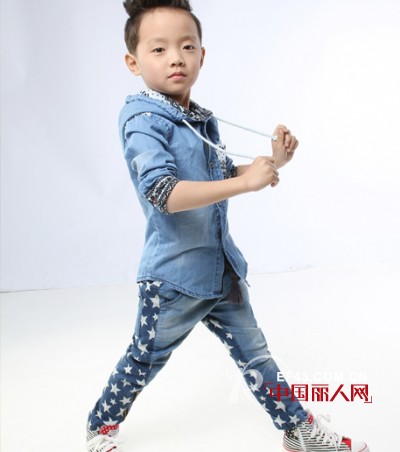 熊贝尔童装专注儿童服饰给孩子快乐的童年