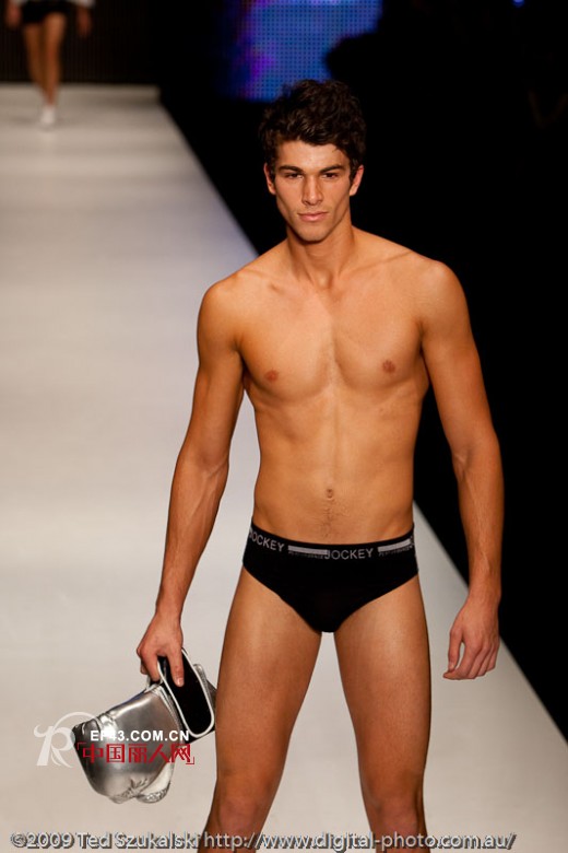 传承百年的经典内衣品牌 Jockey居可衣