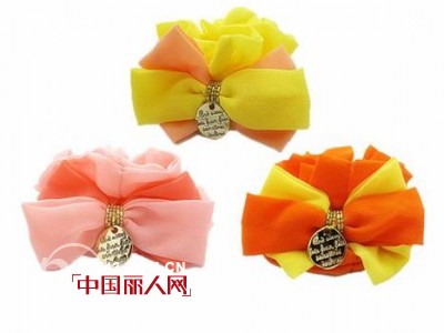 央视上榜饰品加盟品牌好彩千饰9月新品头饰闪亮上市