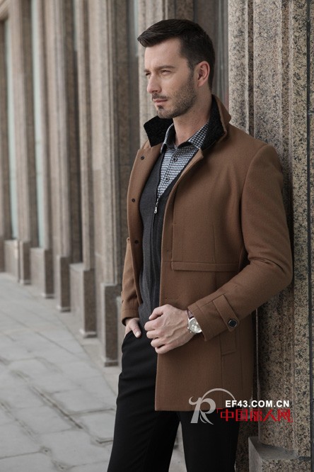 布鲁斯金熊 - PRUCE BEAR