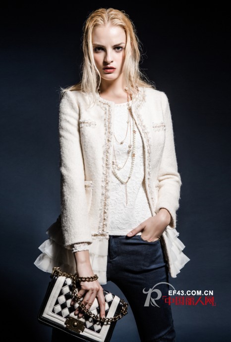 2013年秋冬女装的流行趋势  蓝色倾情为你呈现