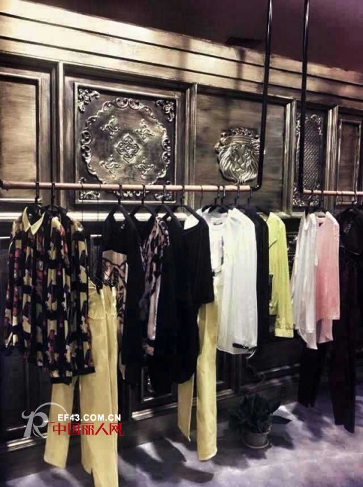 祝贺MAXIGO女装旗舰店成功进驻宝鸡天下汇购物中心