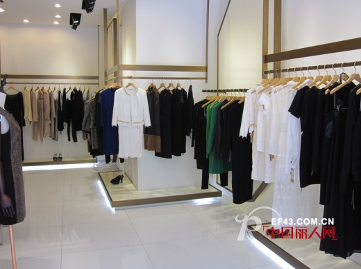 热烈庆祝karen shen凯伦诗品牌女装上海松江直营店盛大开业