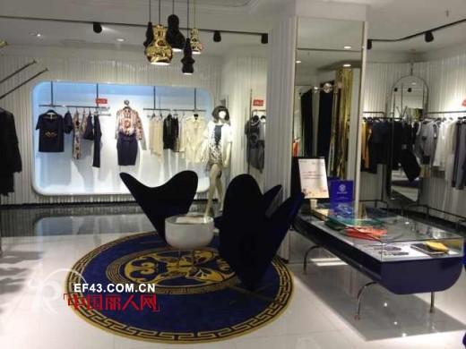 热烈祝贺南京东方商城菲雍兰蝶品牌专柜隆重开业