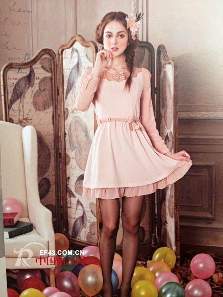 秋装连衣裙 长袖连衣裙搭配