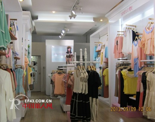 再次祝贺系恋女装再添新店 台州温岭店隆重开业