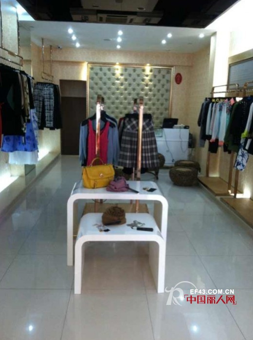 热烈庆祝Ou View欧维女装宁波新店盛大开业