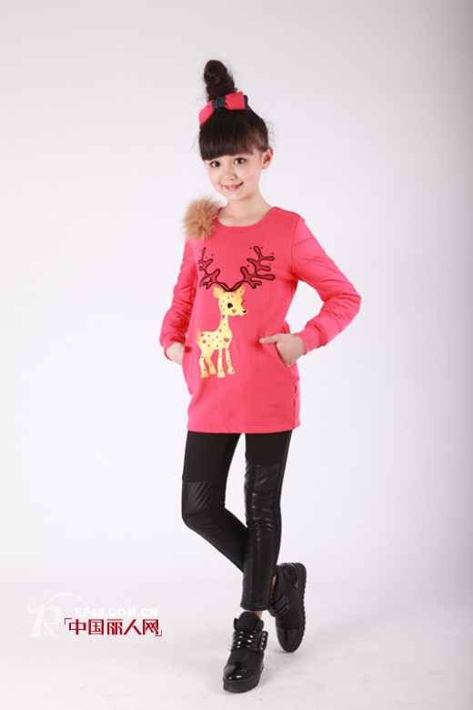 越位少年装今秋潮流卡通设计,时尚欢快美不胜收